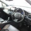 toyota c-hr 2017 -TOYOTA--C-HR DAA-ZYX10--ZYX-2022329---TOYOTA--C-HR DAA-ZYX10--ZYX-2022329- image 9