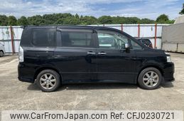 toyota voxy 2009 NIKYO_DZ87001