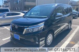 toyota voxy 2014 CFJ1647573
