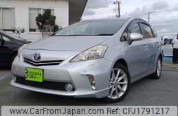 toyota prius-α 2013 CFJ1791217
