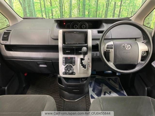 toyota voxy 2012 -TOYOTA--Voxy DBA-ZRR70G--ZRR70-0492020---TOYOTA--Voxy DBA-ZRR70G--ZRR70-0492020- image 2