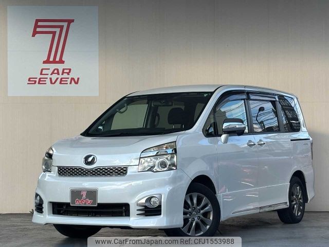 toyota voxy 2013 CFJ1553988 image 1