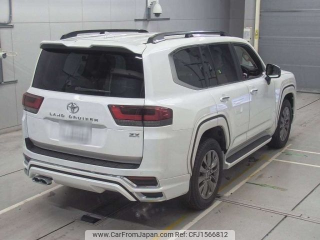toyota land-cruiser-wagon 2024 CFJ1566812 image 2