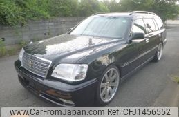 toyota crown-estate 2001 CFJ1456552