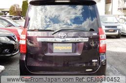 toyota noah 2011 TE3990