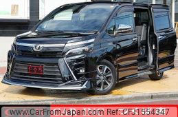 toyota voxy 2018 CFJ1554347