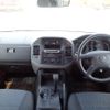 mitsubishi pajero 2004 REALMOTOR_N2022040095HD-10 image 8