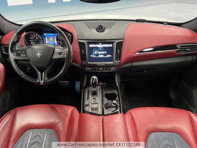 maserati levante 2017 quick_quick_ML30D_ZN6XU61J00X214271 image 2