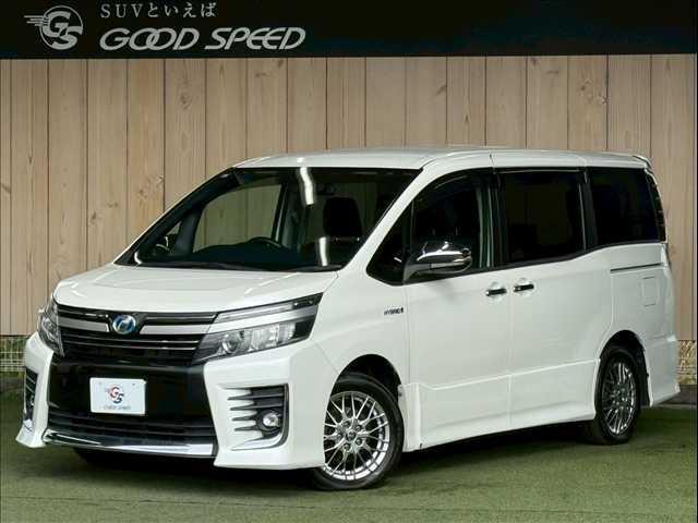 2017 Toyota Voxy DAA-ZWR80W - Car Price $12,549