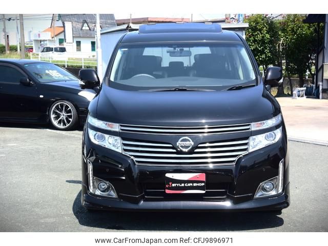 nissan elgrand 2012 GOO_JP_700060229130240614001 image 2