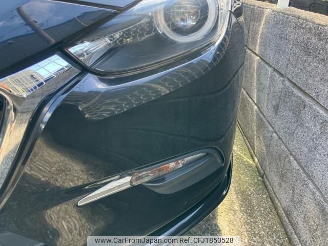 mazda axela 2017 CFJ1850528 image 2
