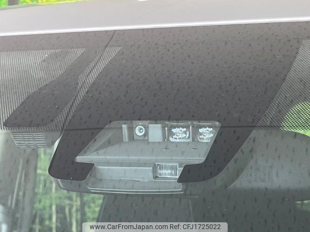 toyota esquire 2017 CFJ1725022 image 2