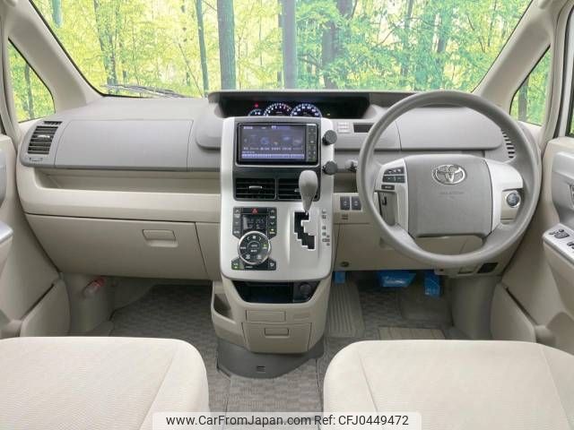 toyota noah 2011 -TOYOTA--Noah DBA-ZRR70G--ZRR70-0395204---TOYOTA--Noah DBA-ZRR70G--ZRR70-0395204- image 2