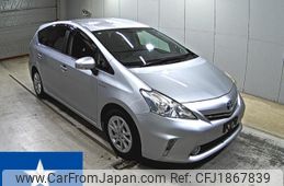 toyota prius-α 2013 CFJ1867839