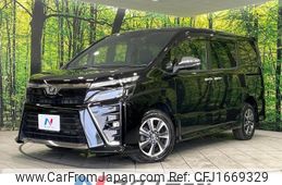 toyota voxy 2018 CFJ1669329