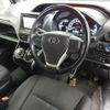 toyota esquire 2016 quick_quick_DAA-ZWR80G_ZWR80-0222193 image 3