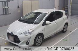 toyota aqua 2015 -TOYOTA--AQUA DAA-NHP10--NHP10-6407001---TOYOTA--AQUA DAA-NHP10--NHP10-6407001-