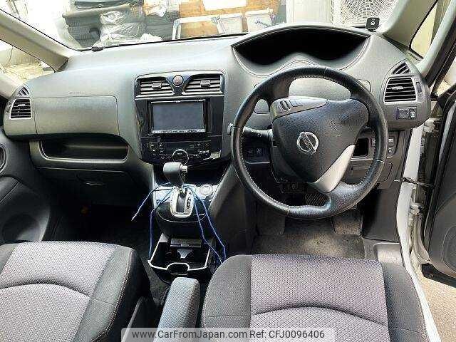 nissan serena 2013 504928-923324 image 1