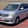 toyota noah 2011 CFJ1521007 image 1