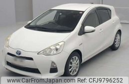 toyota aqua 2013 -TOYOTA--AQUA DAA-NHP10--NHP10-2242194---TOYOTA--AQUA DAA-NHP10--NHP10-2242194-