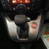nissan serena 2016 CFJ1765595 image 9