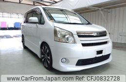 toyota noah 2008 ENHANCEAUTO_1_ea295819