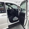 toyota noah 2021 quick_quick_3BA-ZRR80W_ZRR80-0711549 image 16