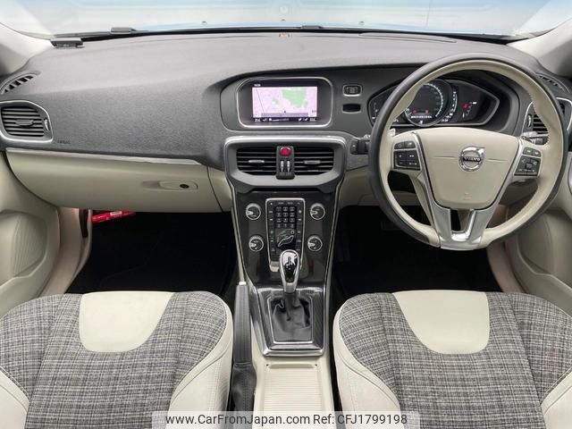 volvo v40 2018 CFJ1799198 image 2