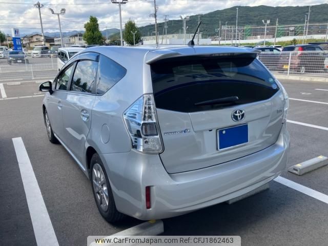 toyota prius-α 2013 CFJ1862463 image 2