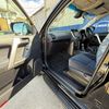 toyota land-cruiser-prado 2019 25921301 image 32