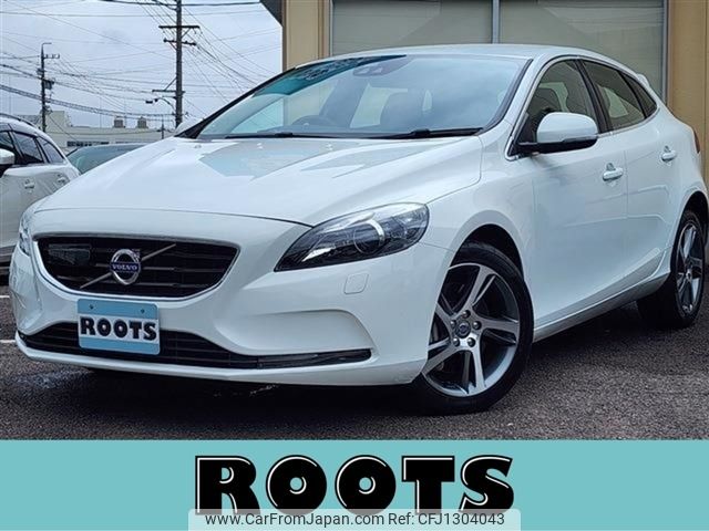 volvo v40 2016 -VOLVO--Volvo V40 LDA-MD4204T--YV1MVA8RDG2325007---VOLVO--Volvo V40 LDA-MD4204T--YV1MVA8RDG2325007- image 1
