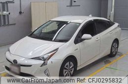 toyota prius 2017 -TOYOTA--Prius DAA-ZVW51--ZVW51-6049811---TOYOTA--Prius DAA-ZVW51--ZVW51-6049811-