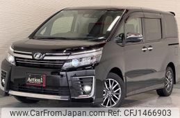 toyota voxy 2017 485