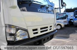 isuzu elf-truck 2004 CFJ1597665