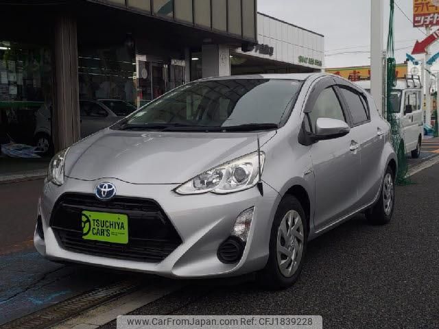 toyota aqua 2016 CFJ1839228 image 1