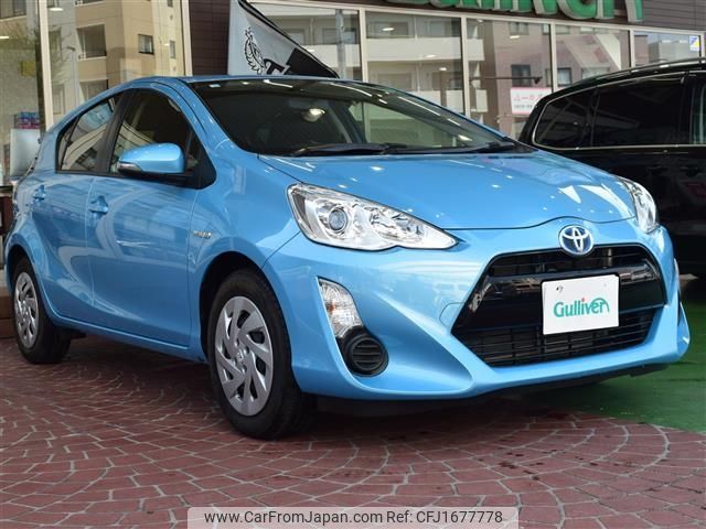 toyota aqua 2016 CFJ1677778 image 1