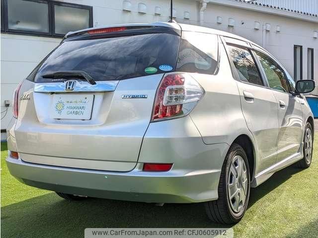 honda fit-shuttle-hybrid 2013 quick_quick_DAA-GP2_GP2-3203159 image 2