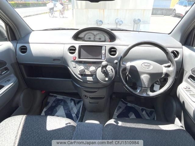 toyota sienta 2011 CFJ1510984 image 2