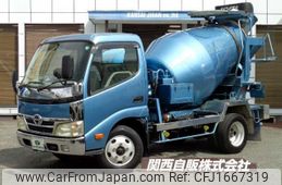 hino dutro 2010 CFJ1667319
