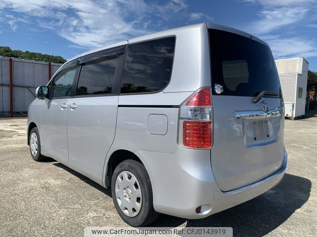 toyota noah 2008 NIKYO_XK51633 image 2