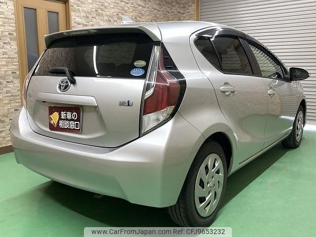 toyota aqua 2016 -TOYOTA 【名変中 】--AQUA NHP10--2505590---TOYOTA 【名変中 】--AQUA NHP10--2505590- image 2