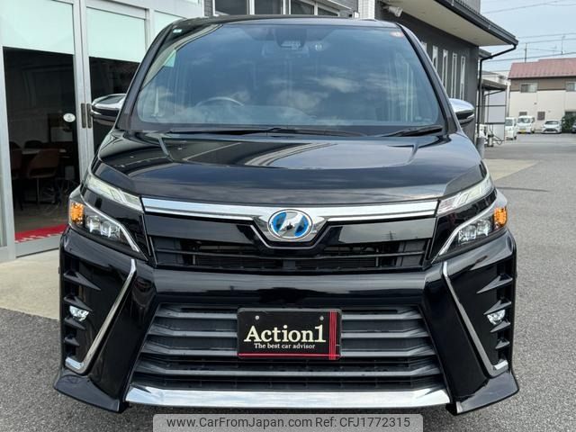 toyota voxy 2018 CFJ1772315 image 2