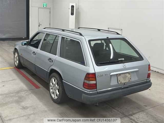 mercedes-benz e-class-station-wagon 1993 -MERCEDES-BENZ--Benz E Class Wagon 124092-WDB1240921F247242---MERCEDES-BENZ--Benz E Class Wagon 124092-WDB1240921F247242- image 2