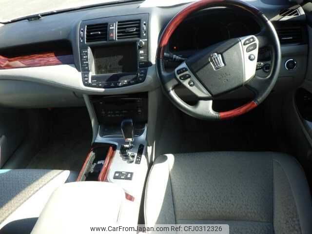 toyota crown 2011 TE2095 image 2