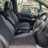 toyota noah 2019 -TOYOTA--Noah ZRR80W--0518253---TOYOTA--Noah ZRR80W--0518253- image 13