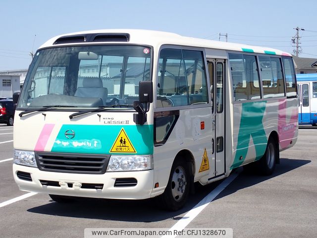hino liesse-ii 2010 25631005 image 1