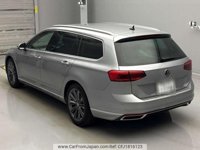 volkswagen passat-variant 2023 CFJ1816123 image 2