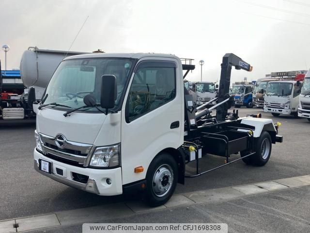 hino dutro 2025 CFJ1698308 image 1