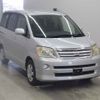toyota noah undefined -TOYOTA--Noah AZR60Gｶｲ-0501381---TOYOTA--Noah AZR60Gｶｲ-0501381- image 1