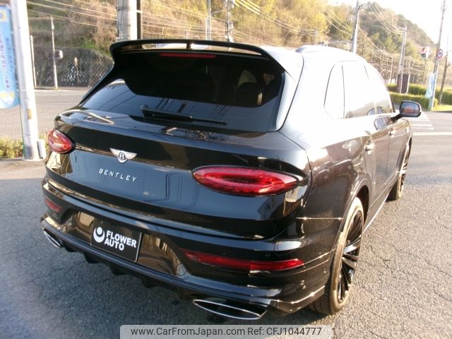 bentley bentley-bentayga 2022 -BENTLEY--Bentley Bentayga 7BA-BADDB--SJAAN14VXNC014092---BENTLEY--Bentley Bentayga 7BA-BADDB--SJAAN14VXNC014092- image 2